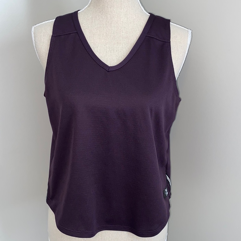 Champion dark purple loose fit crop tank top V-neck size Medium